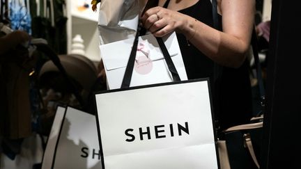 "exploitation systémique", "cadences infernales", "discriminations"... le rapport cinglant de deux ong sur le géant de la fast fashion shein