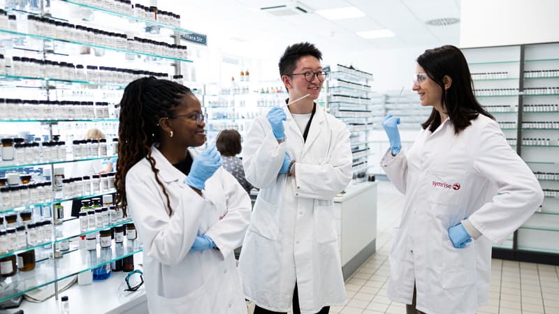 ils savent reconnaitre 1.000 odeurs à l'aveugle: comment on forme les "nez", ces rarissimes experts qui créent les parfums de shampoing ou de lessive