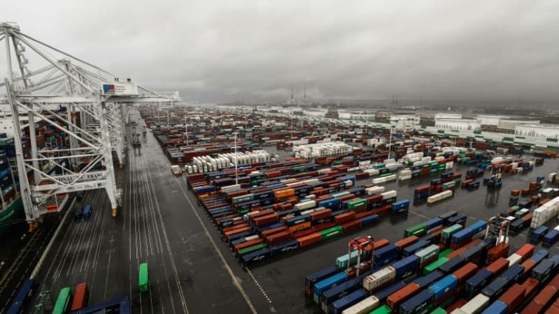 "Ça constituerait un choc inédit": quel sera l'impact des taxes de trump sur les entreprises françaises? (selon le service des douanes, ça va faire mal)