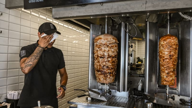 il fait tellement chaud en grèce que le gouvernement interdit désormais totalement le travail en extérieur