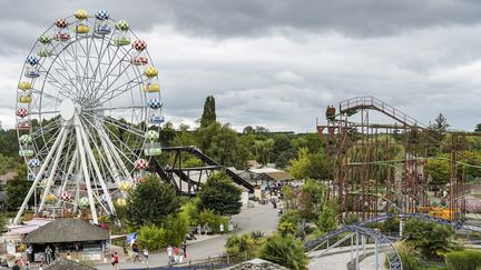 reportage. "pour les enfants, c'est très bien" : les petits parcs d’attractions, plus accessibles, séduisent de plus en plus de familles