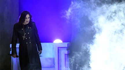 podcast. mort du "prince des ténèbres", vaches euthanasiées, famine de masse à gaza : ça dit quoi ce 23 juillet ?