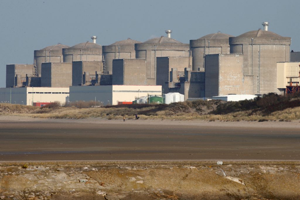 la centrale nucléaire de gravelines paralysée par une invasion de méduses