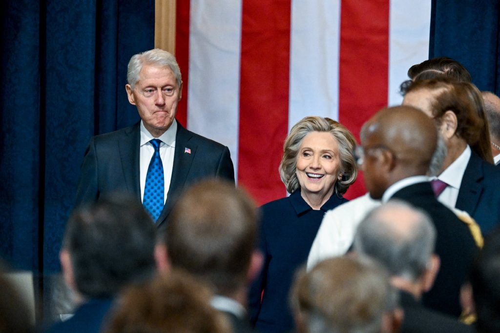 aux etats unis, le couple clinton rattrapé par l’affaire jeffrey epstein