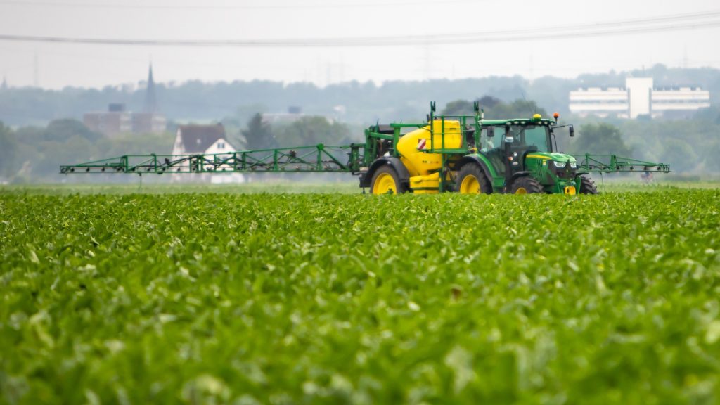 acétamipride : quelle législation en europe pour ce pesticide interdit en france ?