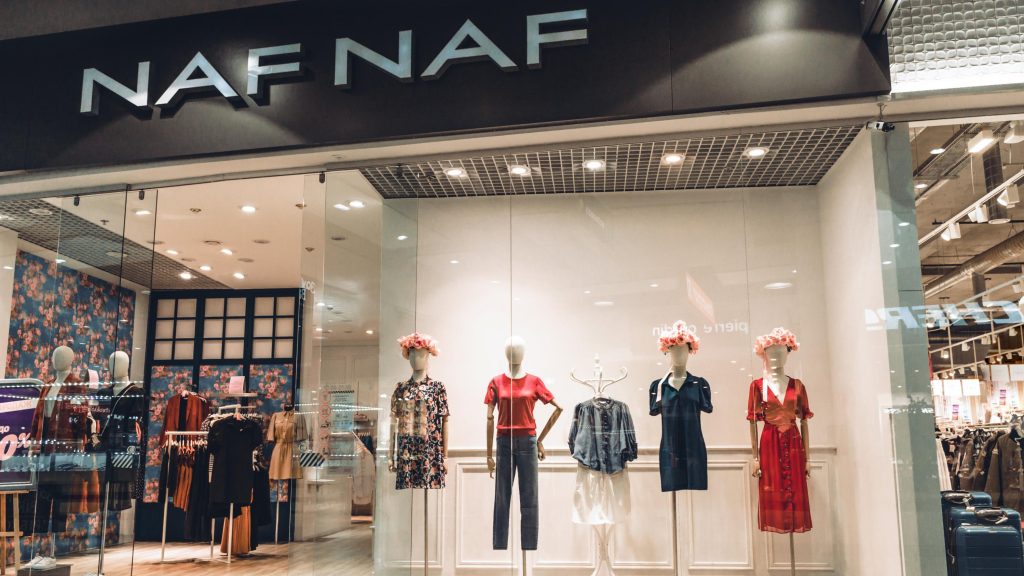naf naf, comptoir des cotonniers… quand les anciennes gloires du prêt à porter n’attirent plus les investisseurs