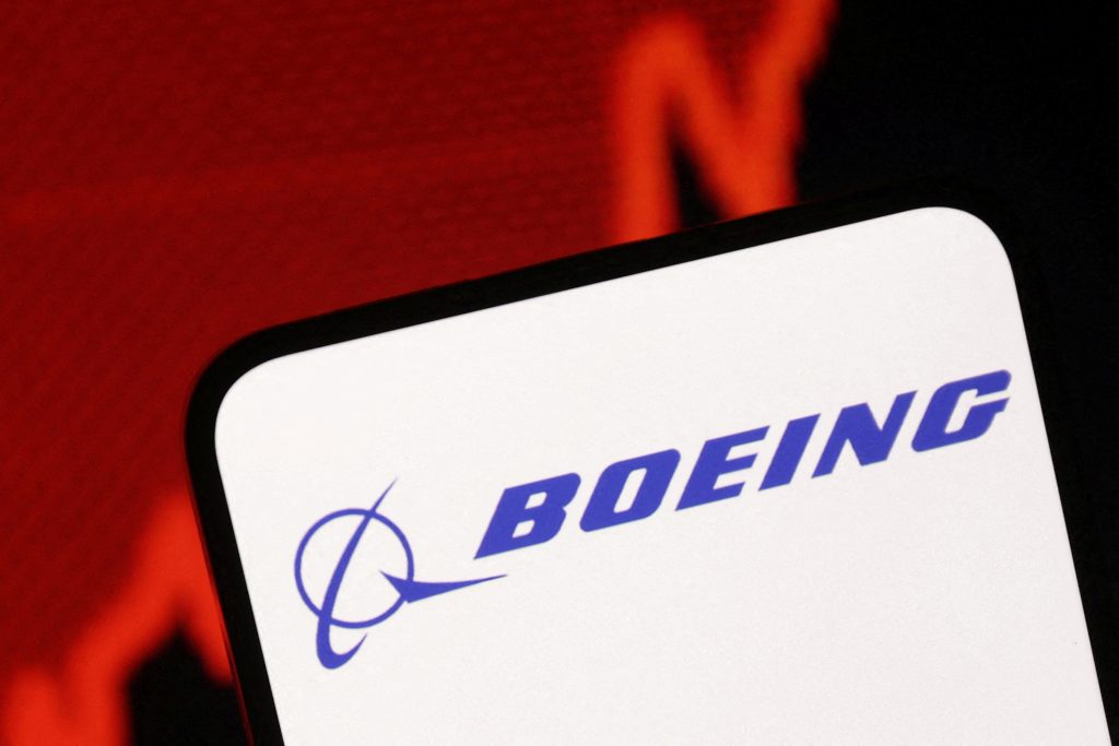 boeing : mouvement de grève dans les usines de fabrication des avions de combat