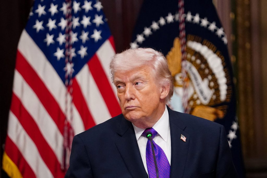 détroit d'ormuz : donald trump demande à d'autres pays l'envoi de navires de guerre