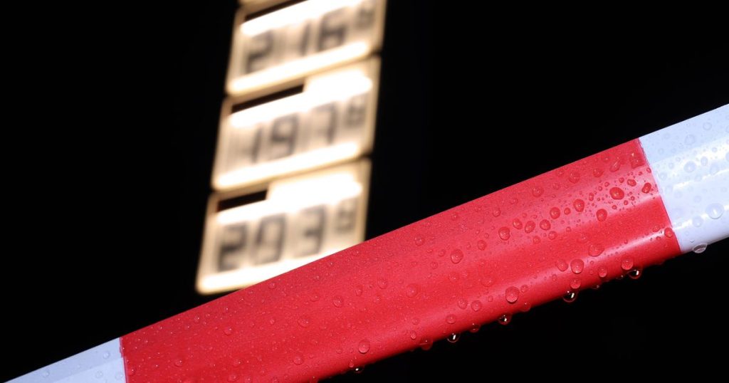 guerre au moyen orient : l’iran cible les infrastructures pétrolières du golfe et fait encore flamber les cours de l’or noir