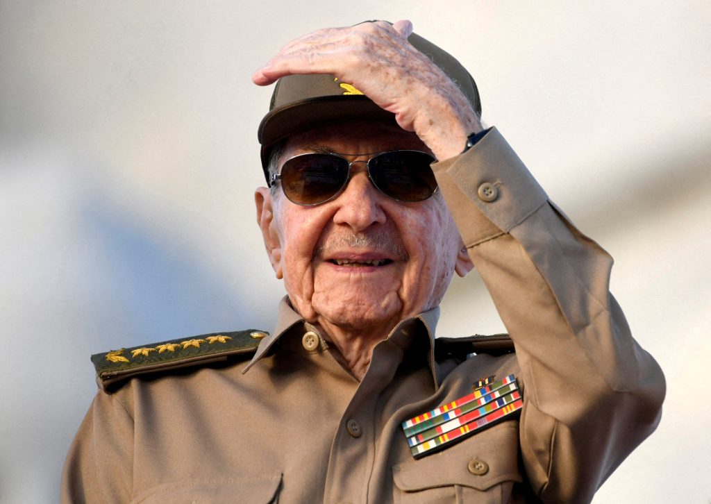 l'ancien président cubain, raul castro, inculpé aux etats unis pour meurtre