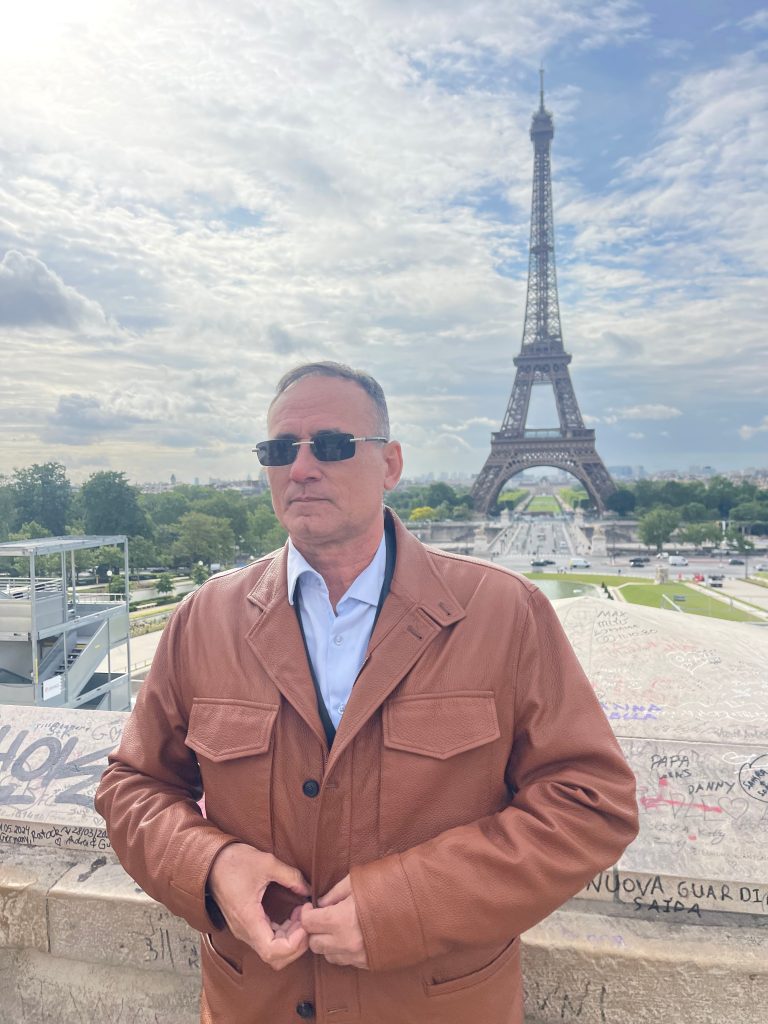 josé daniel ferrer, dissident cubain : "le régime des castro touche à sa fin car les américains vont intervenir"