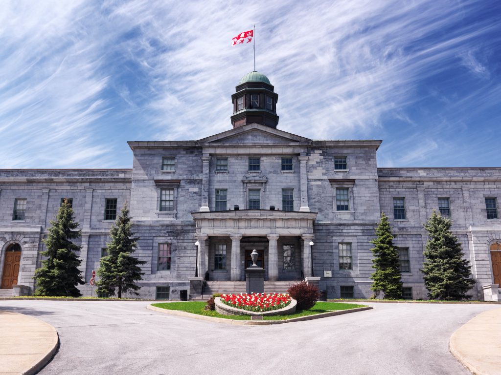 université mcgill au québec : les raisons du succès de la "harvard du nord"
