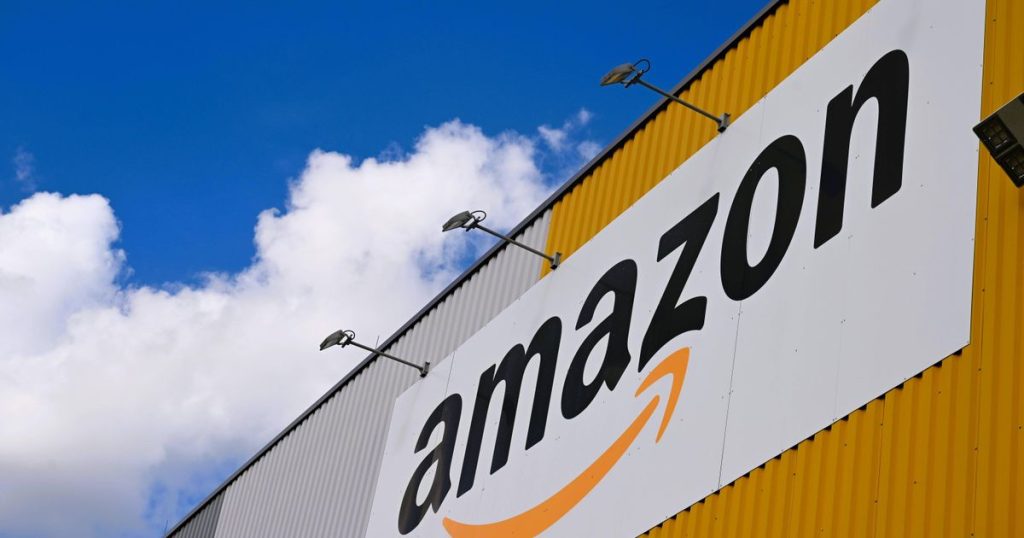 en lançant sa propre offre logistique, amazon vient se frotter aux poids lourds de la livraison de colis ups et fedex