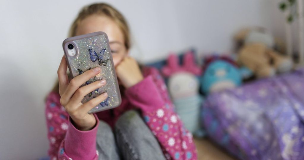 trois semaines sans smartphone : voilà ce que cinq adolescents ont découvert loin de tiktok et instagram